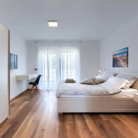 Hébergement de vacances Dora By Interhome Pula